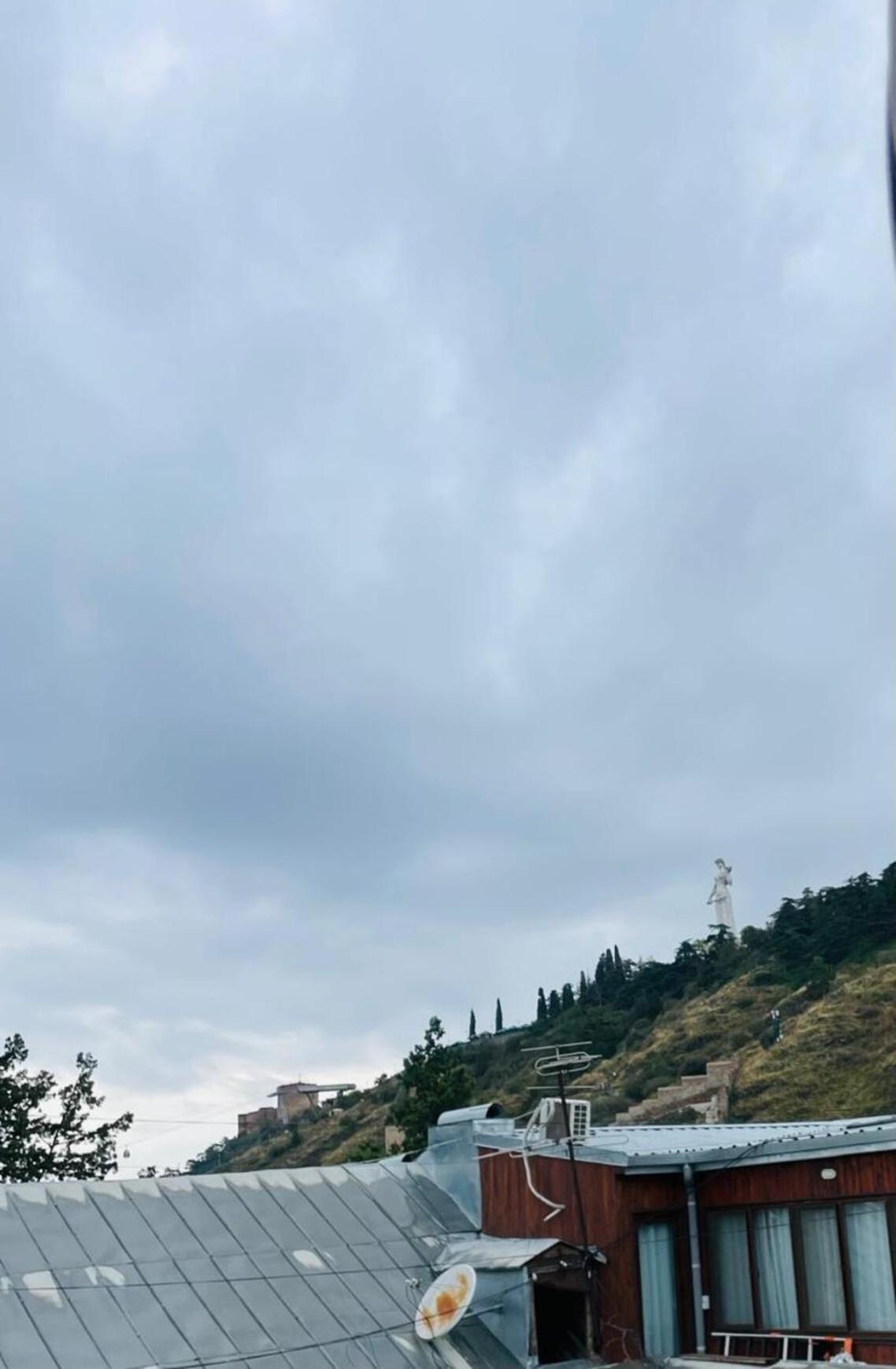 Art Hotel Tabidze Tbilisi Esterno foto