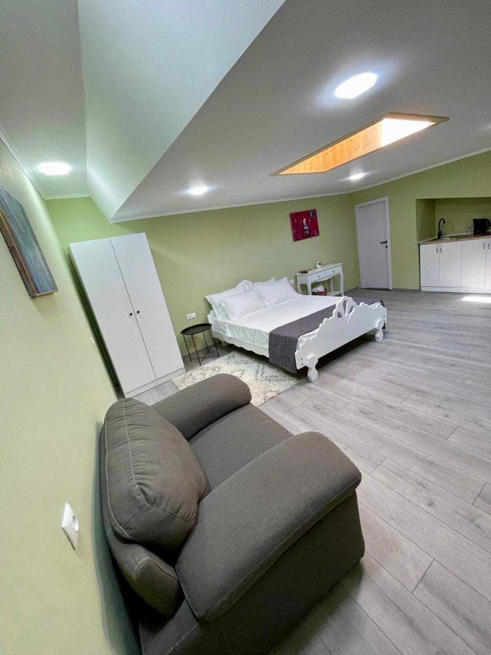 Art Hotel Tabidze Tbilisi Esterno foto