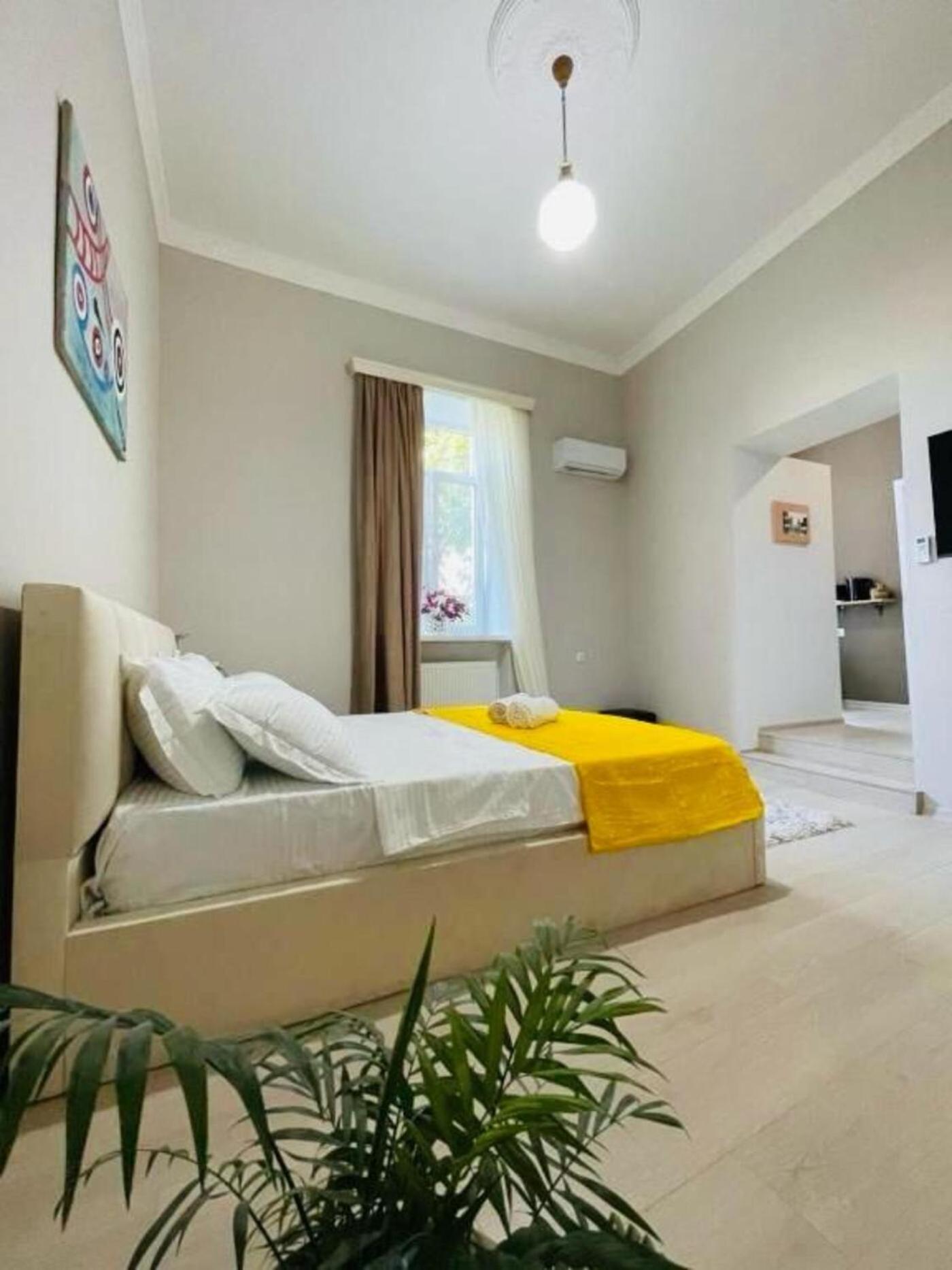 Art Hotel Tabidze Tbilisi Esterno foto