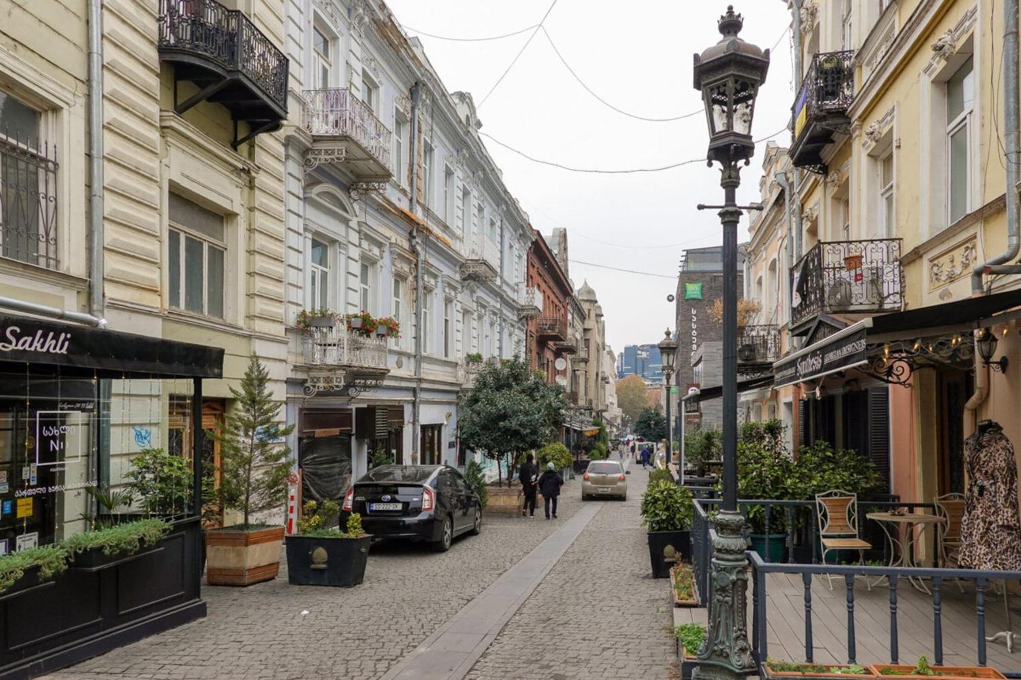 Art Hotel Tabidze Tbilisi Esterno foto